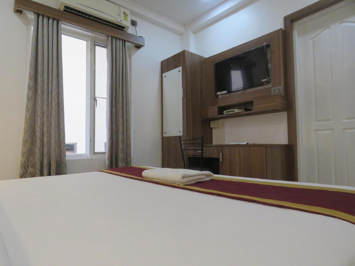 Hotel Reegate Inn Near South Railway Station Kochi Exterior foto